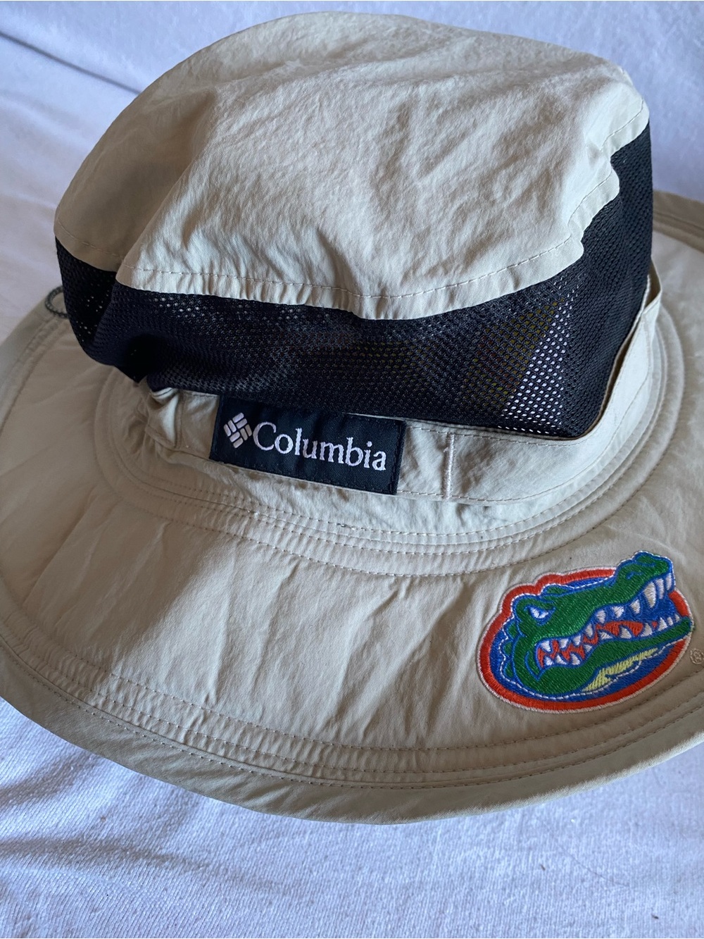 Columbia Sportswear Collegiate Bora Bora Booney Hat Featuring a university Fl
